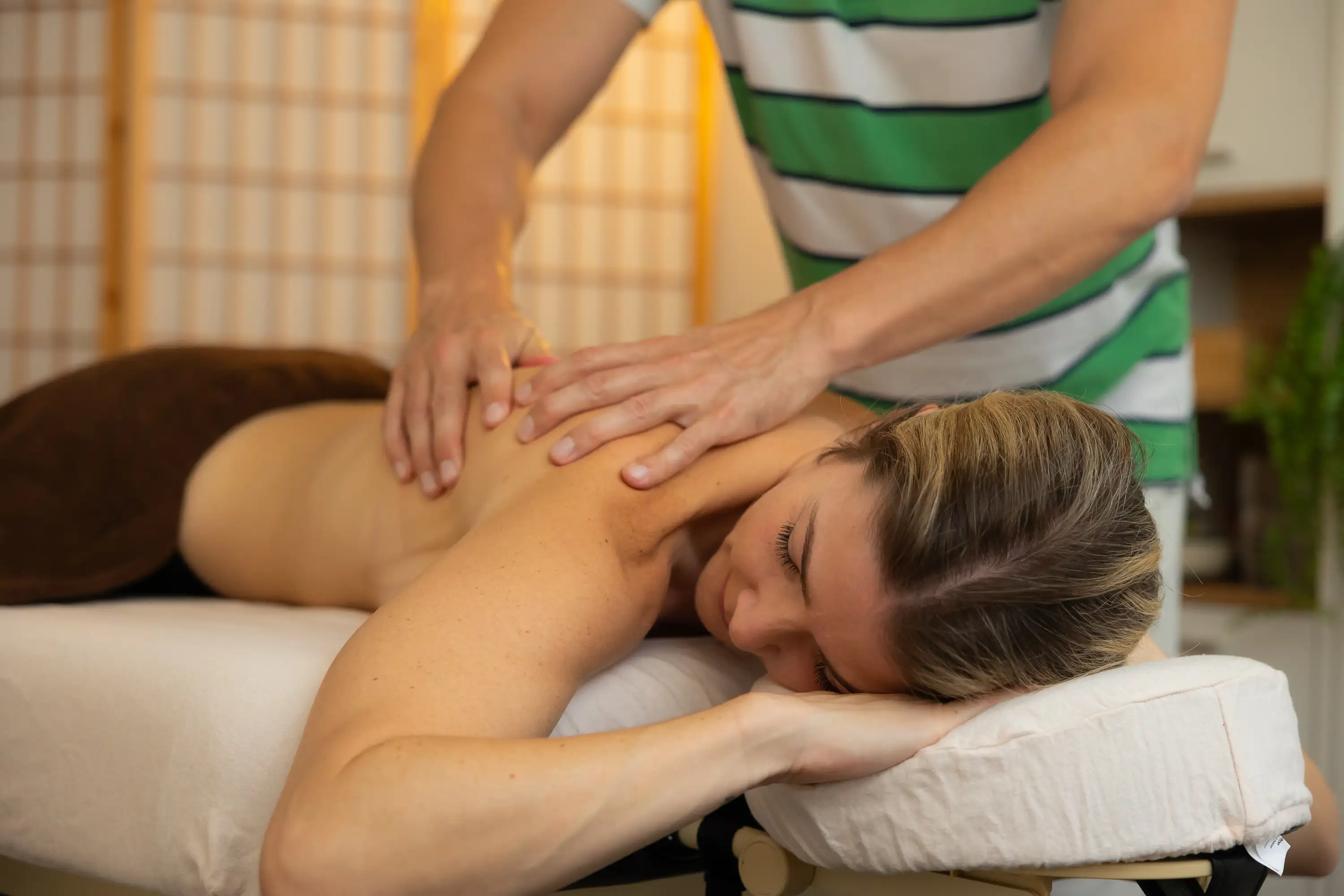 Príjemná atmosféra masážneho salónu v Bratislave pre relax a regeneráciu